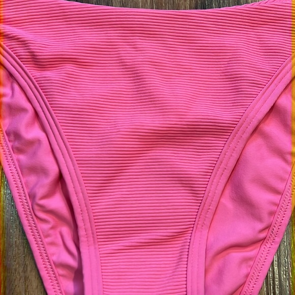L*Space Ribbed Jay Bitsy Bikini Bottom - Picture 6 of 13